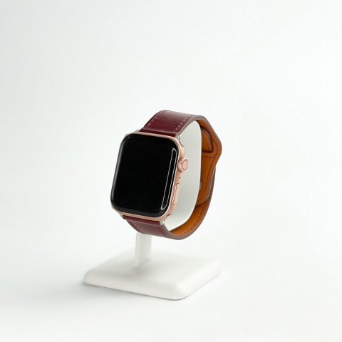 Кожаный ремешок Leather Rivet Clasp на Apple Watch 38/40/41mm Hermes red Кожаный ремешок Leather Rivet Clasp на Apple Watch 38/40/41mm Hermes red